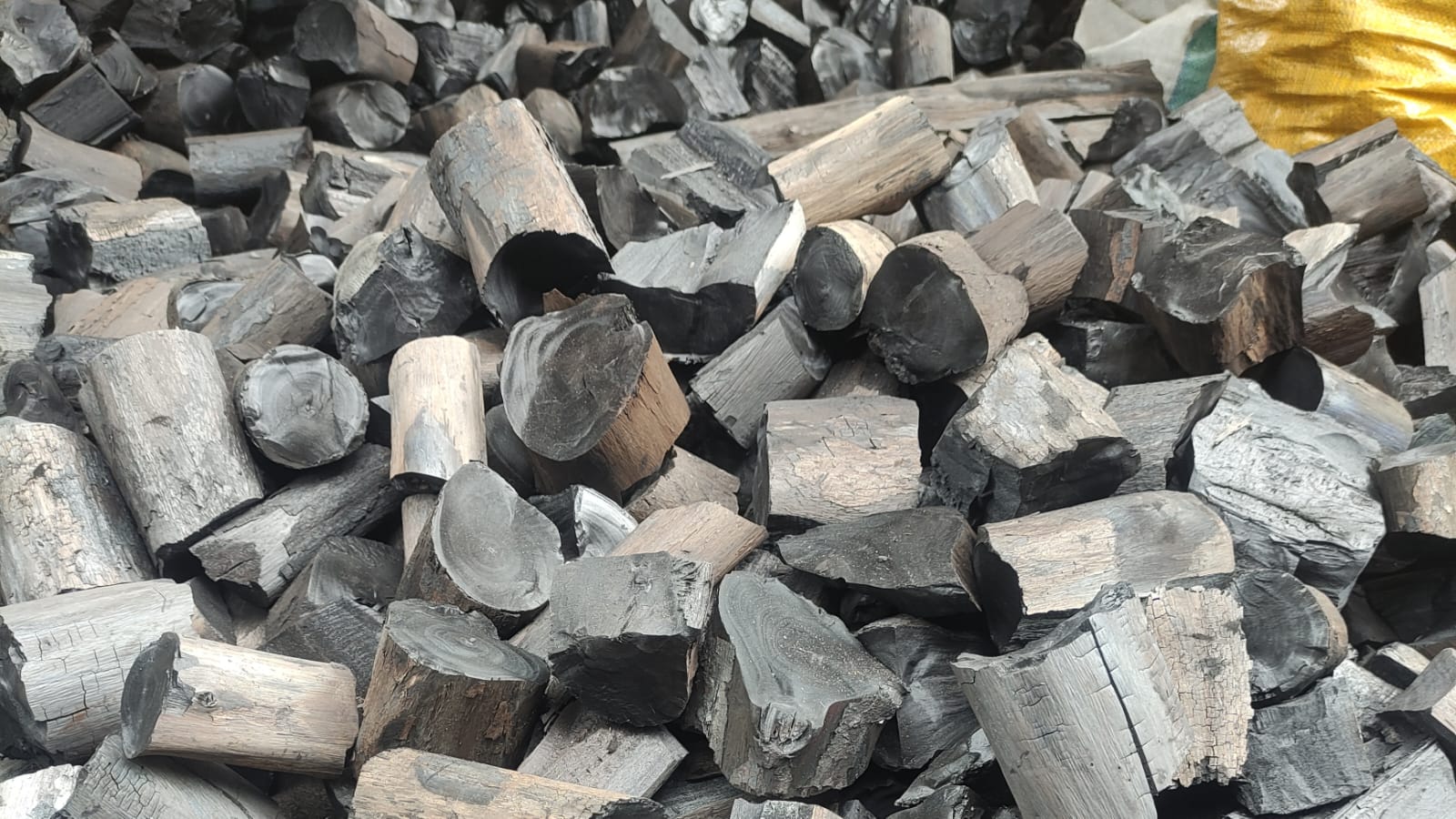 فحم شيشه جوز الهند